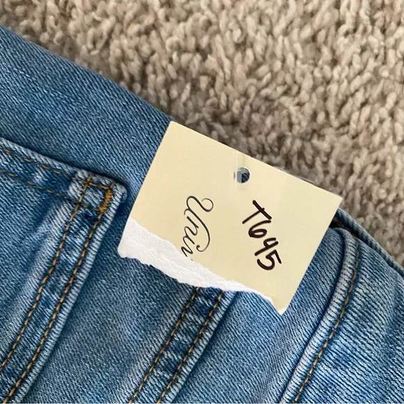 Universal Thread 16R Wide Leg High Rise Stretch Jeans, Light Wash - Picture 9 of 9